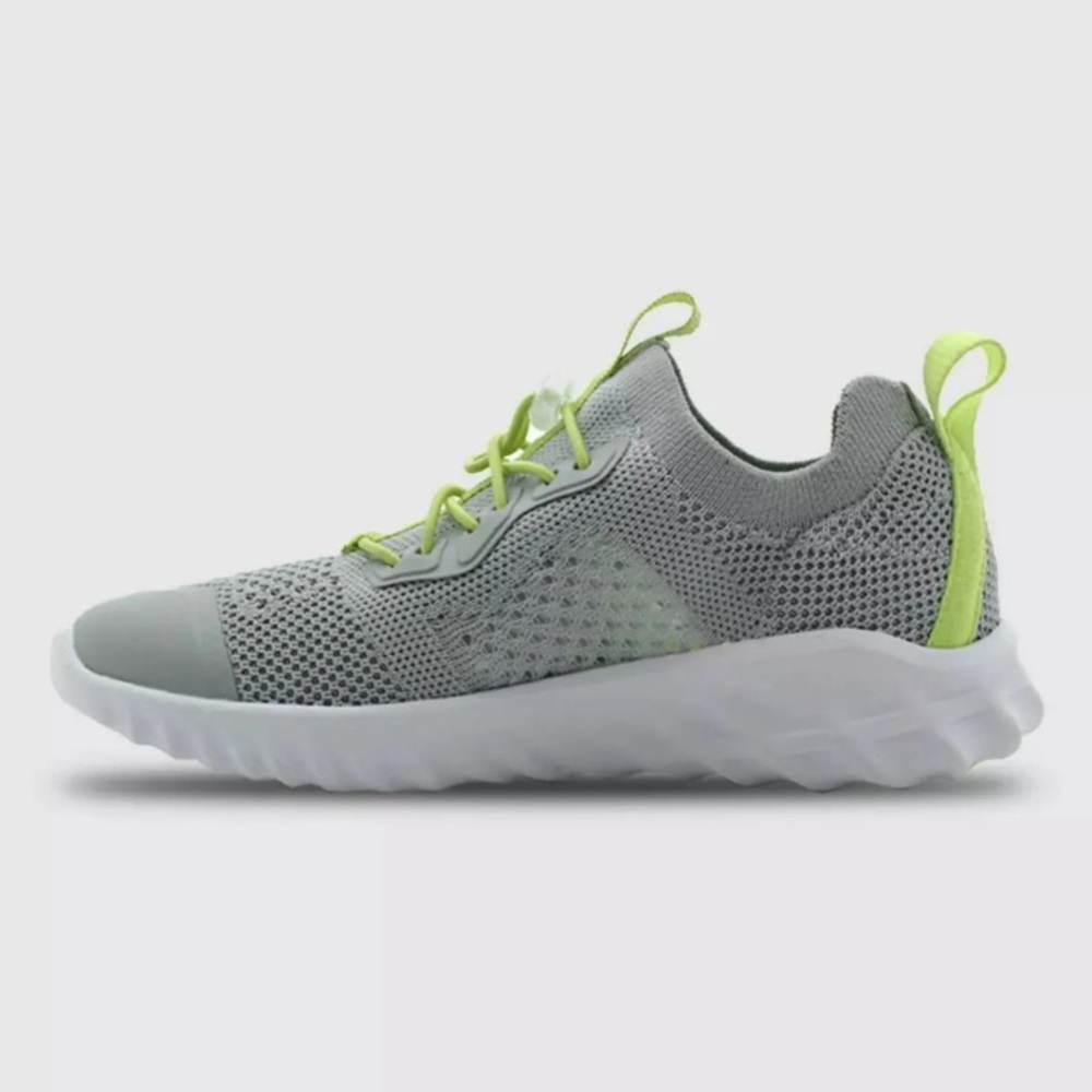 NWT all in motion Grey Dash Toggle Performance Athletic Shoes size 3